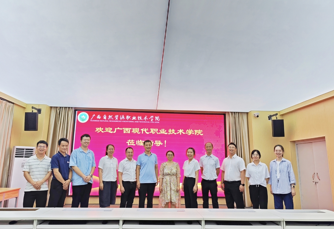 aef43d786c2f448aa6931ef97439be43.jpg