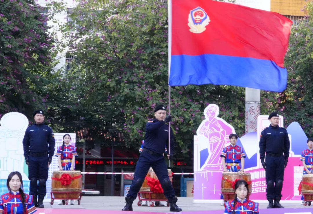 37da56e8fc7a43a6a484c07776408b32.jpg 37da56e8fc7a43a6a484c07776408b32.jpg