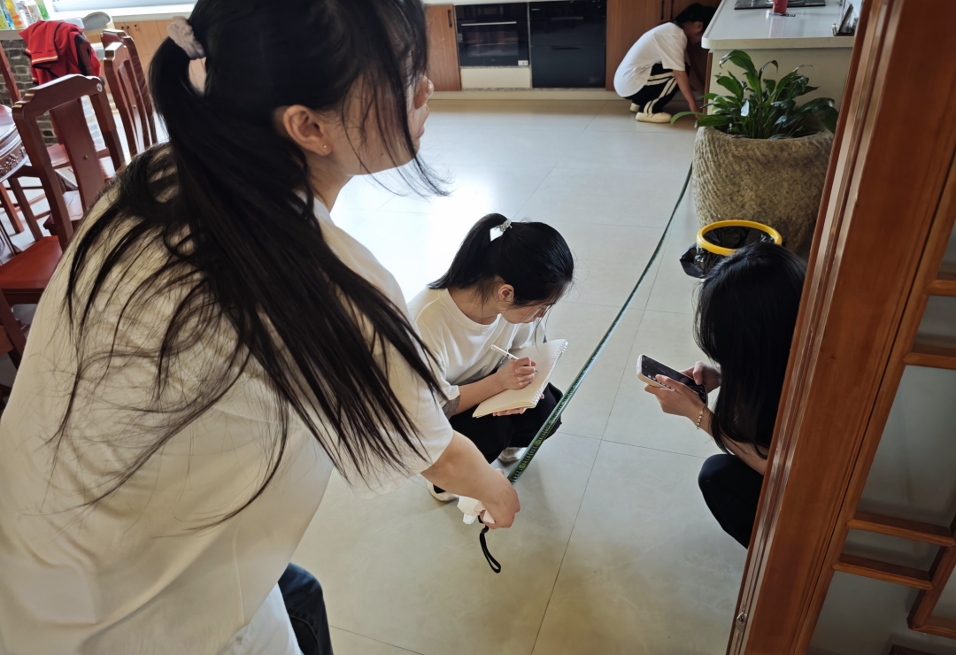 建筑装饰工程技术专业开展实训教学，深化校企协同育人